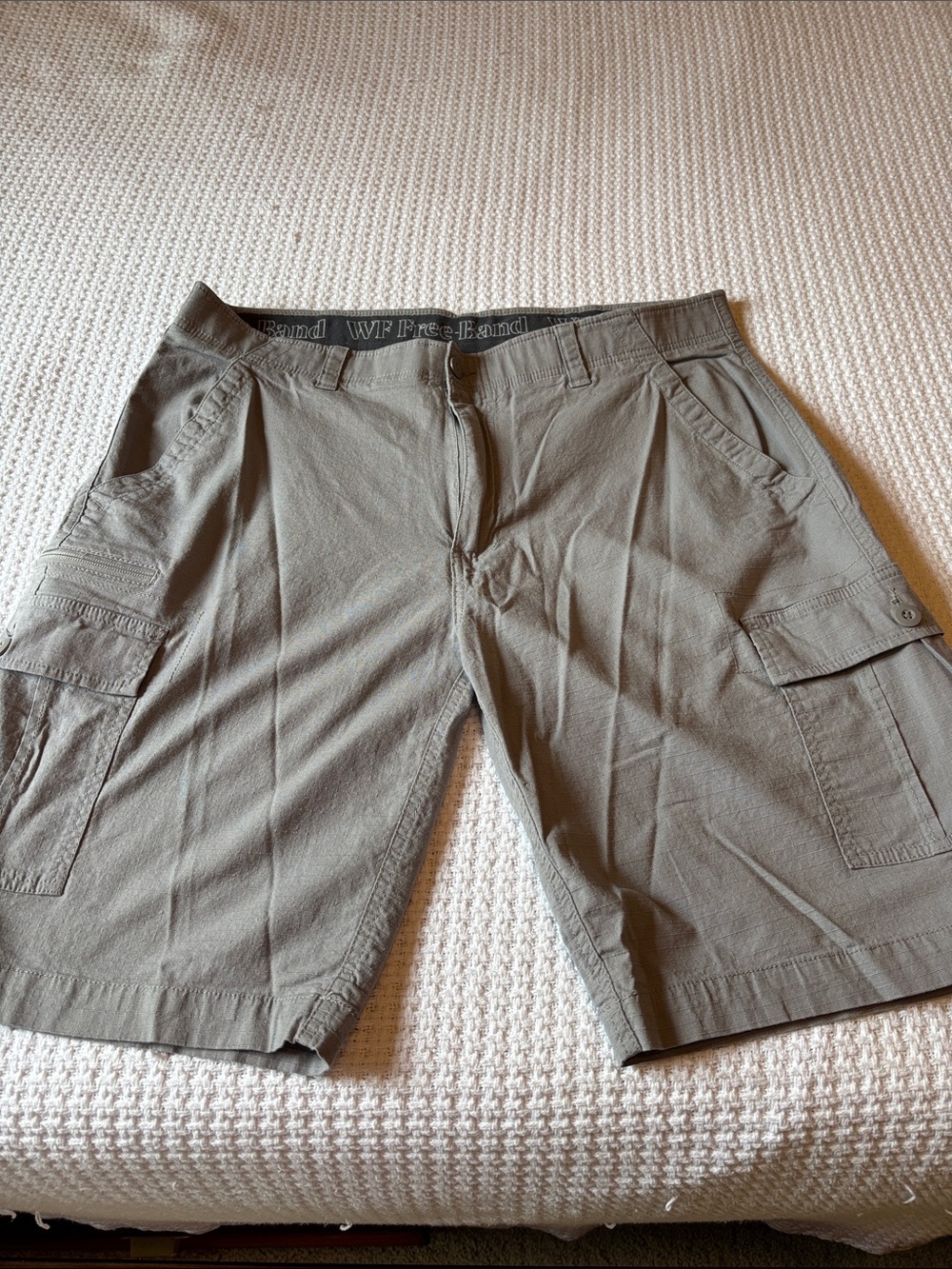 Men's Light Gray Cargo Shorts